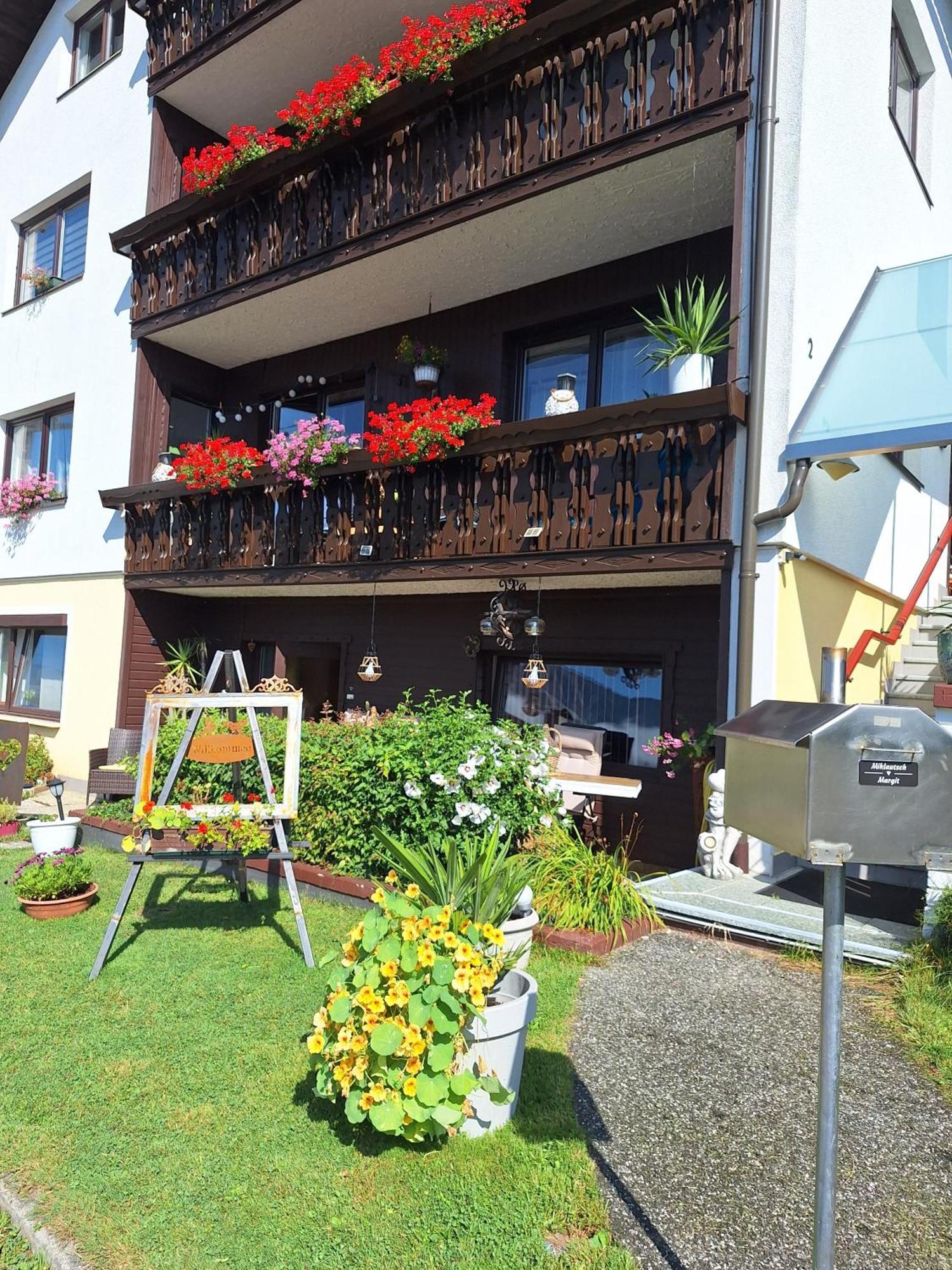Ferienwohnungen Miklautsch Faak am See Exteriör bild