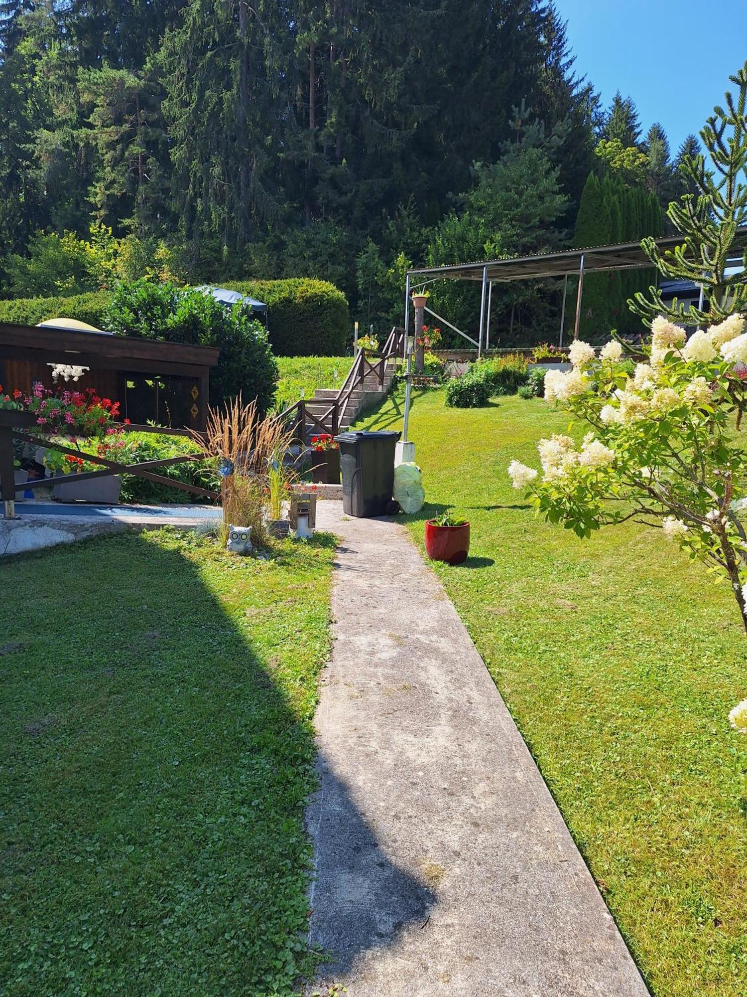 Ferienwohnungen Miklautsch Faak am See Exteriör bild
